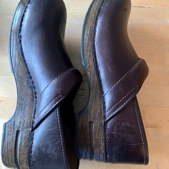 Dark Brown Dansko Clogs Size 42 - Picture 2 of 9